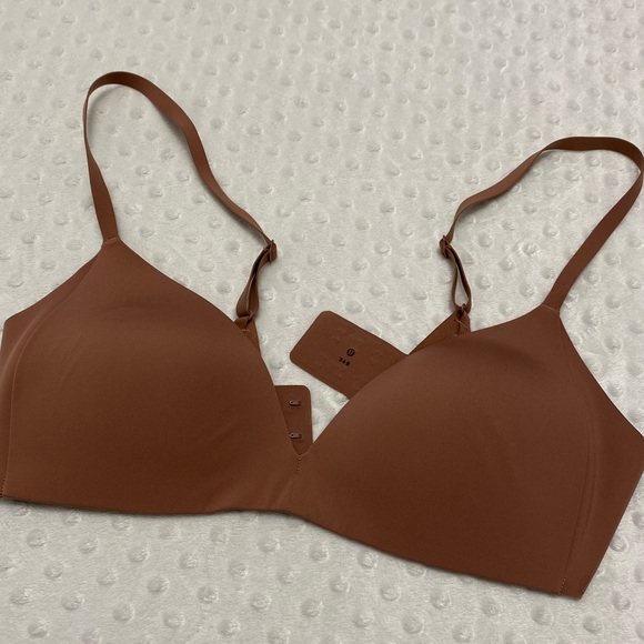 Lululemon Enlite Bra (34B) - Picture 2 of 6